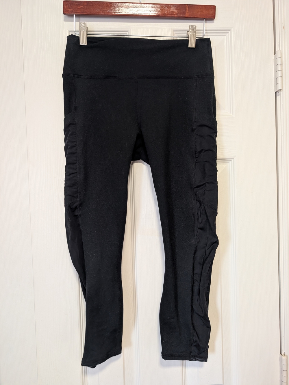 Fabletics Black Ruched-Side High Waist Capri Leggings